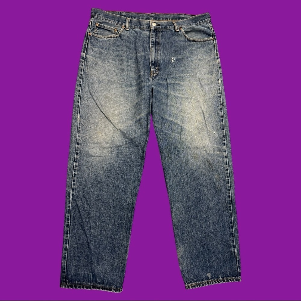 Y2K Levi’s Medium Wash Jeans